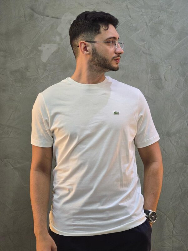 Camiseta Lacoste gola careca