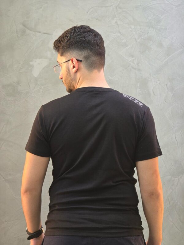 Camiseta BOSS - Básica e Estilosa - Image 3